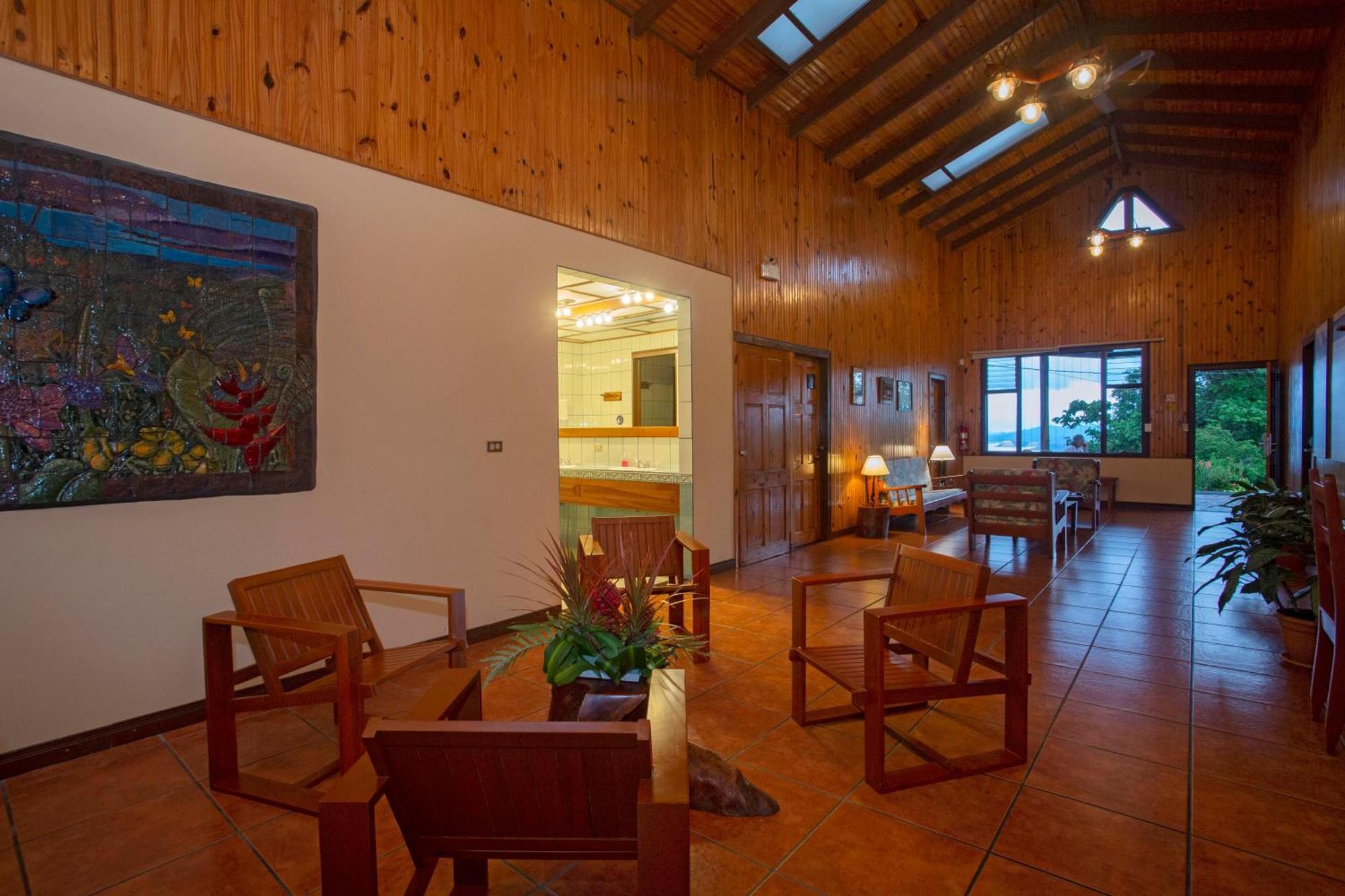Arenal Observatory & Trails Lodge