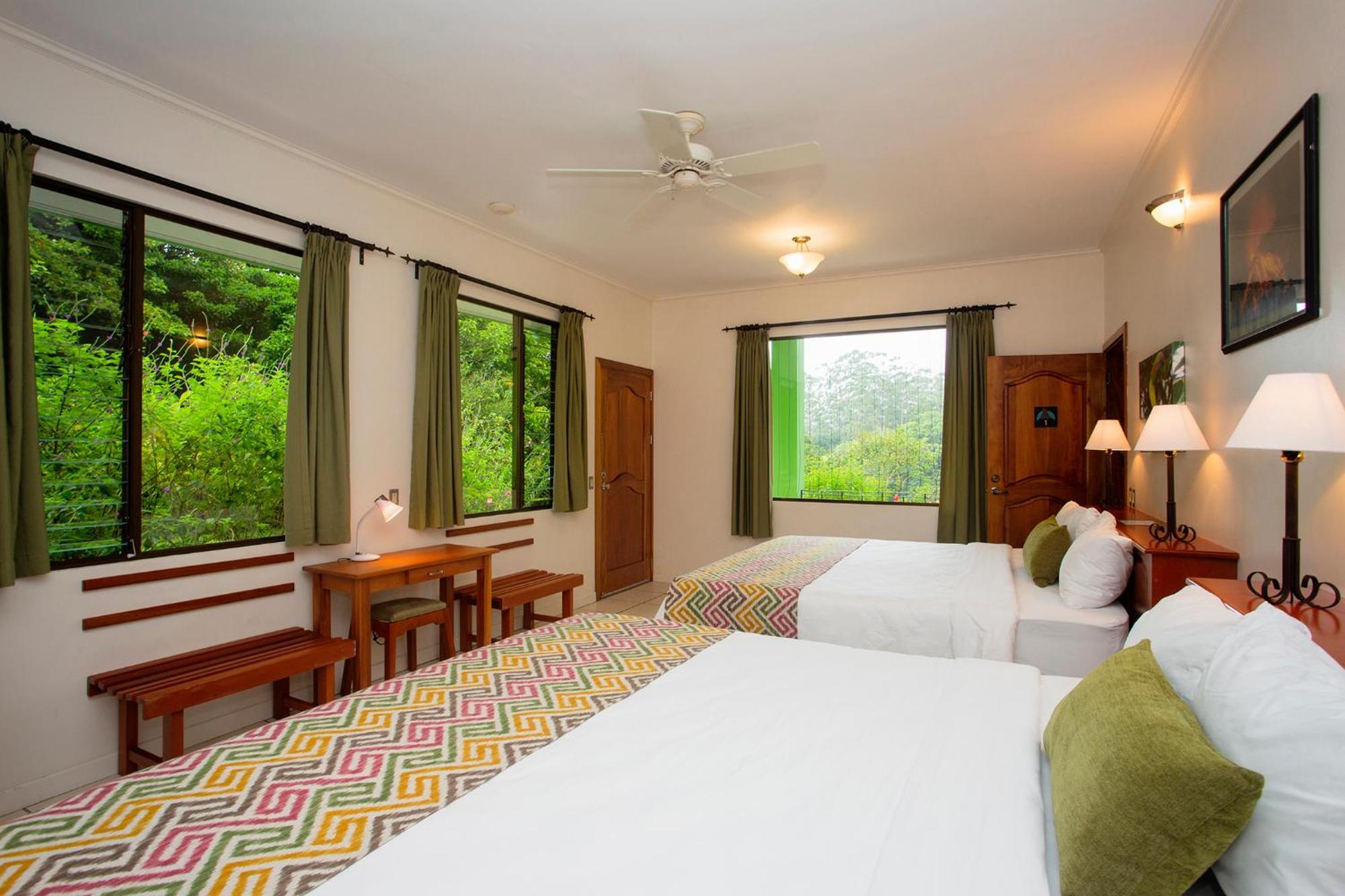 Arenal Observatory & Trails Lodge *